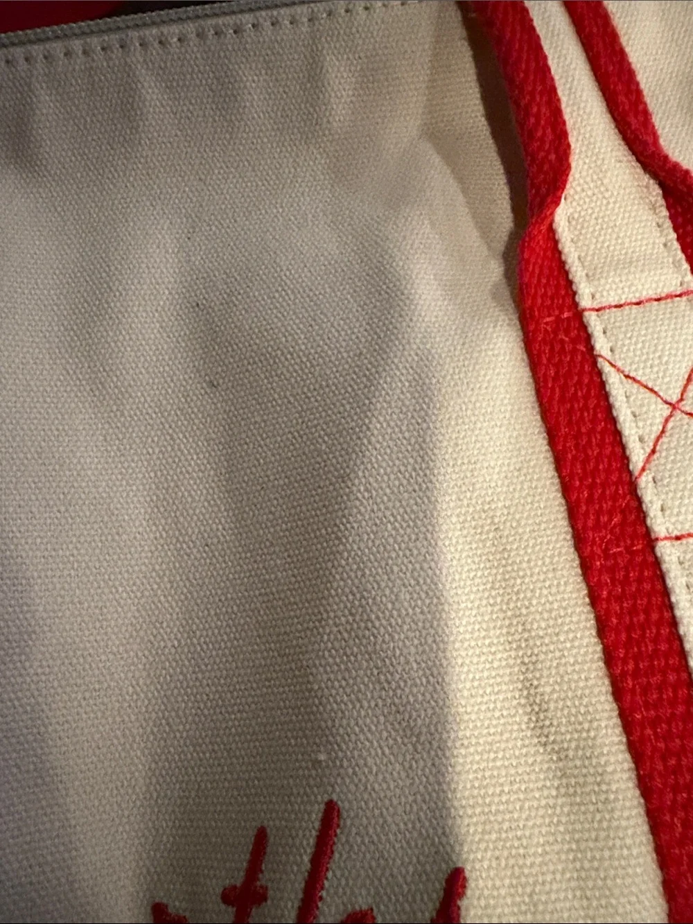 St Barths Canvas Tote Bag in Ivory and Red (Dave Matthew’s resort) - Picture 6 of 11